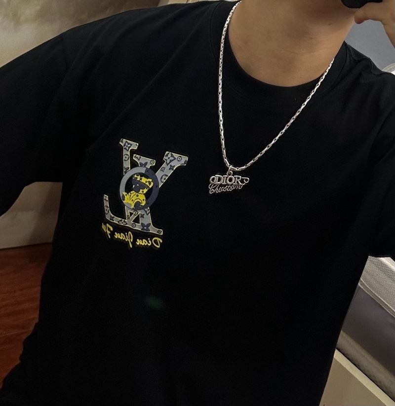 chr1st1an D10r necklaces